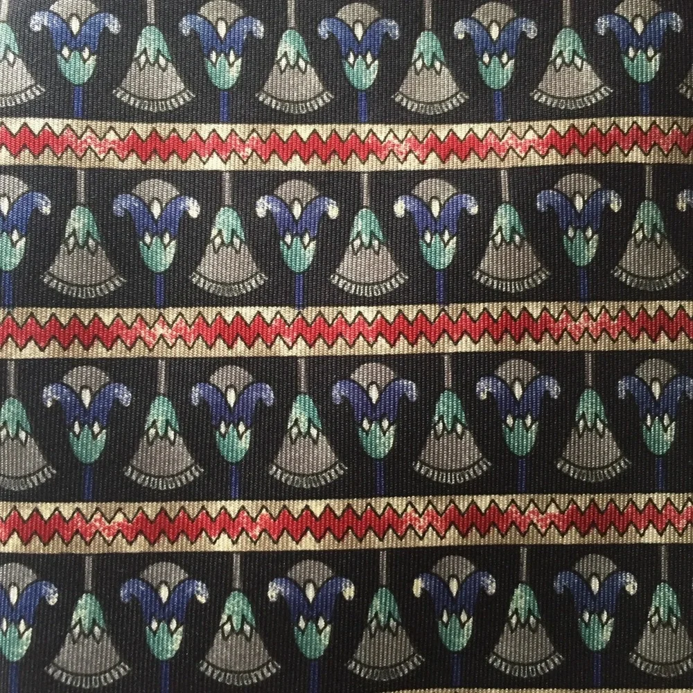 Metropolitan Museum of Art 100% silk